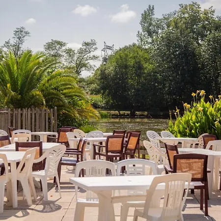 Maeva Respire La Comtesse