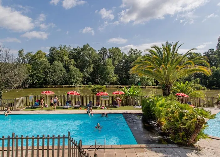 Maeva Respire La Comtesse Belus